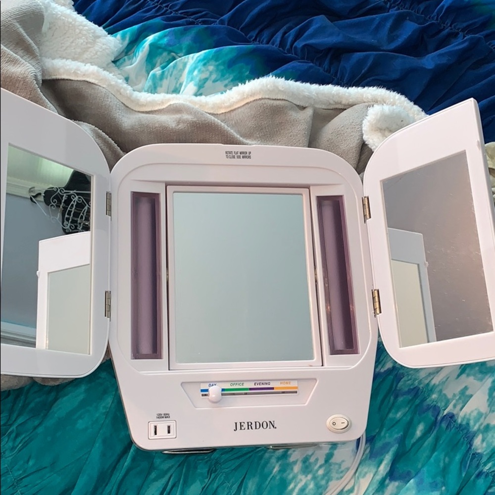 Vanity Make-up Mirror